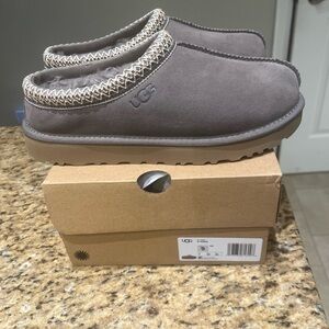 UGG Tasman